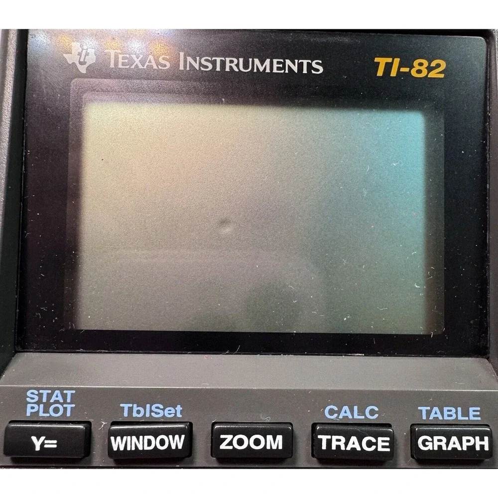 Texas Instruments TI-82 Graphing Calculator w/ cover&early functions in Calculus